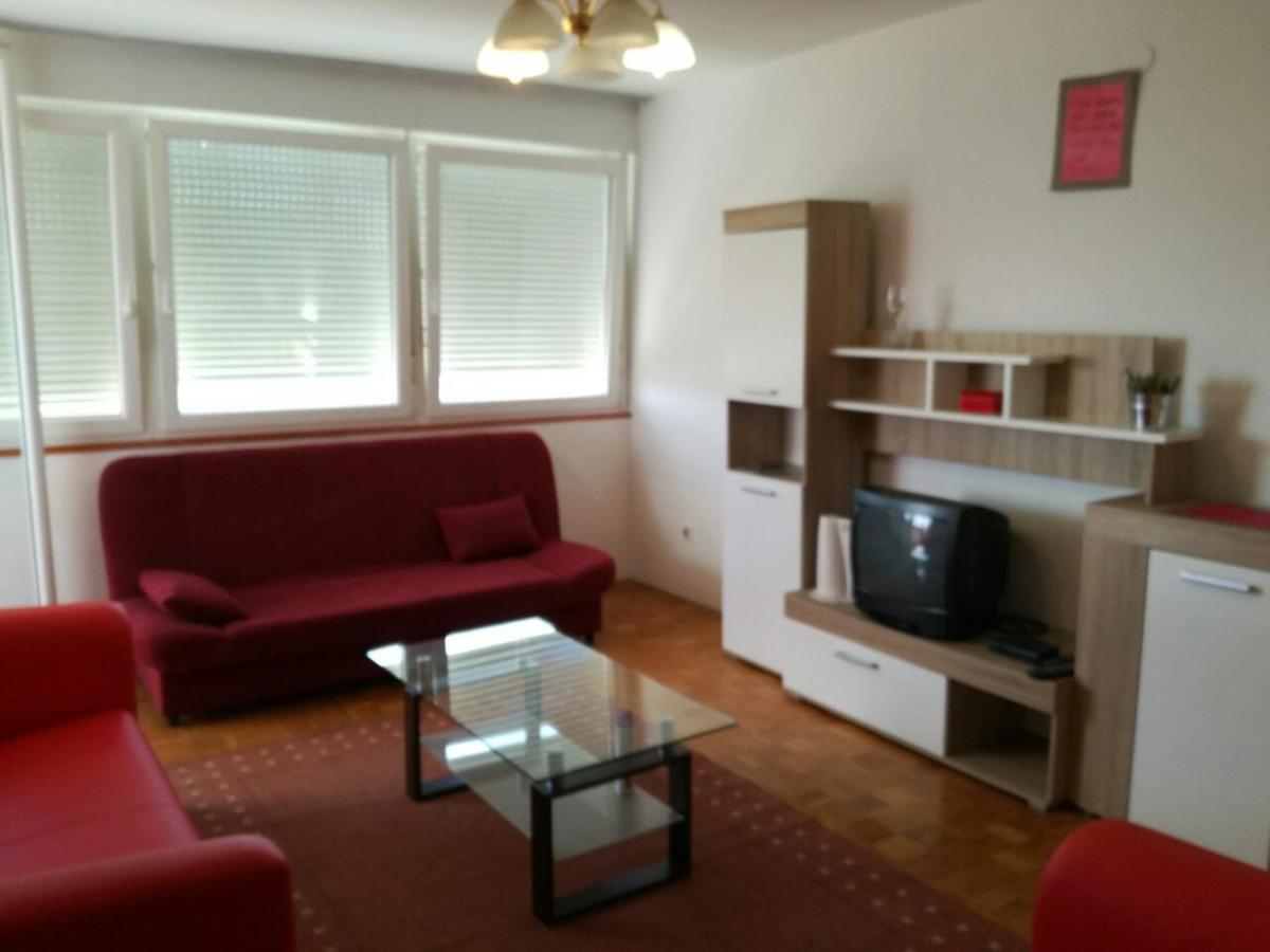 Apartment プーラ エクステリア 写真
