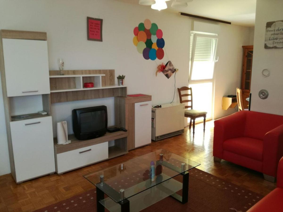 Apartment プーラ エクステリア 写真