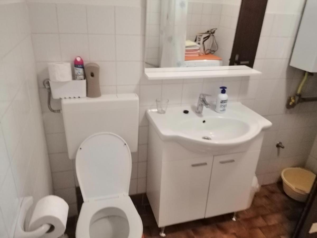 Apartment プーラ エクステリア 写真