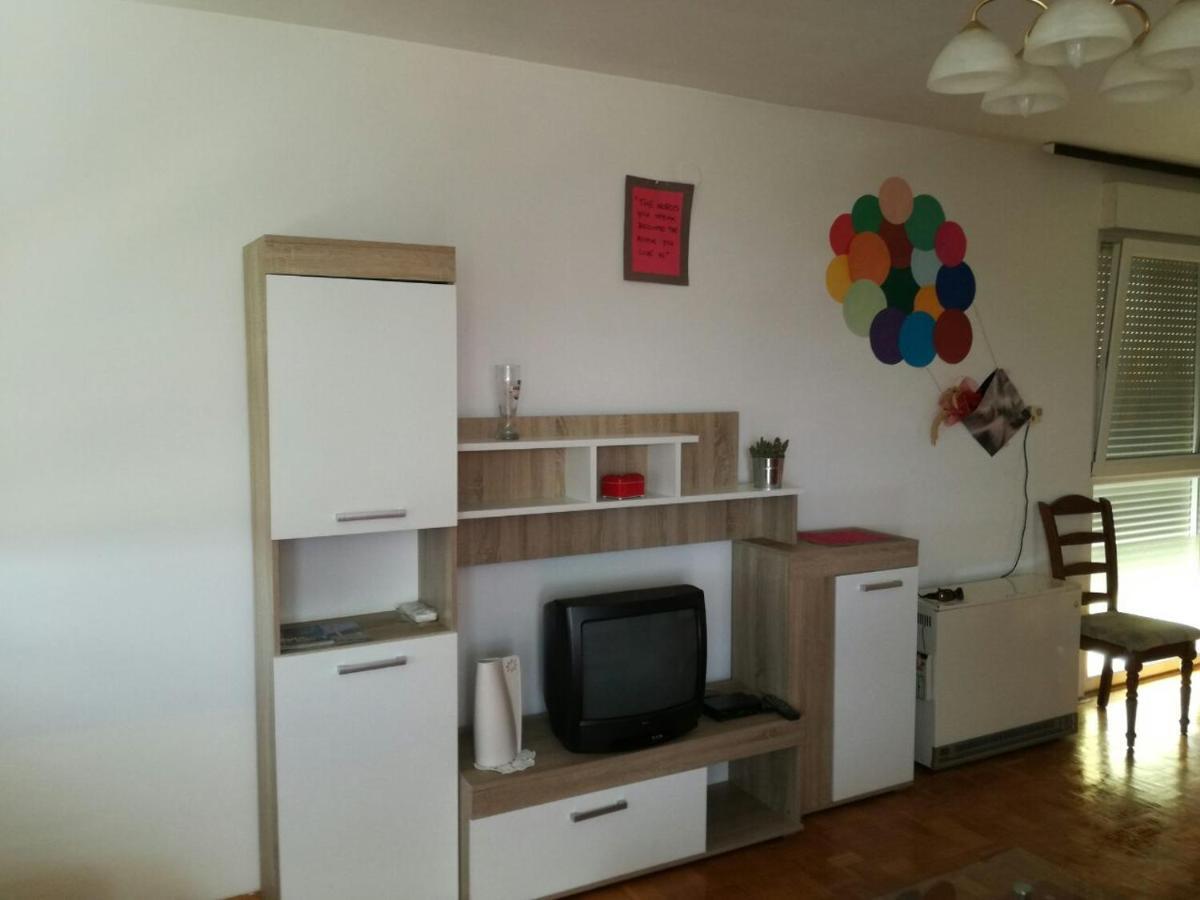 Apartment プーラ エクステリア 写真