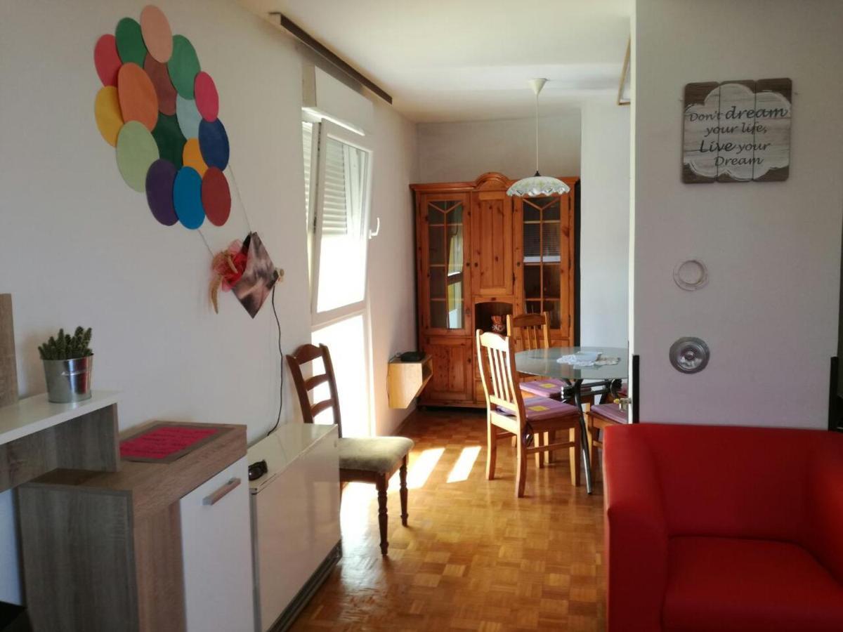Apartment プーラ エクステリア 写真